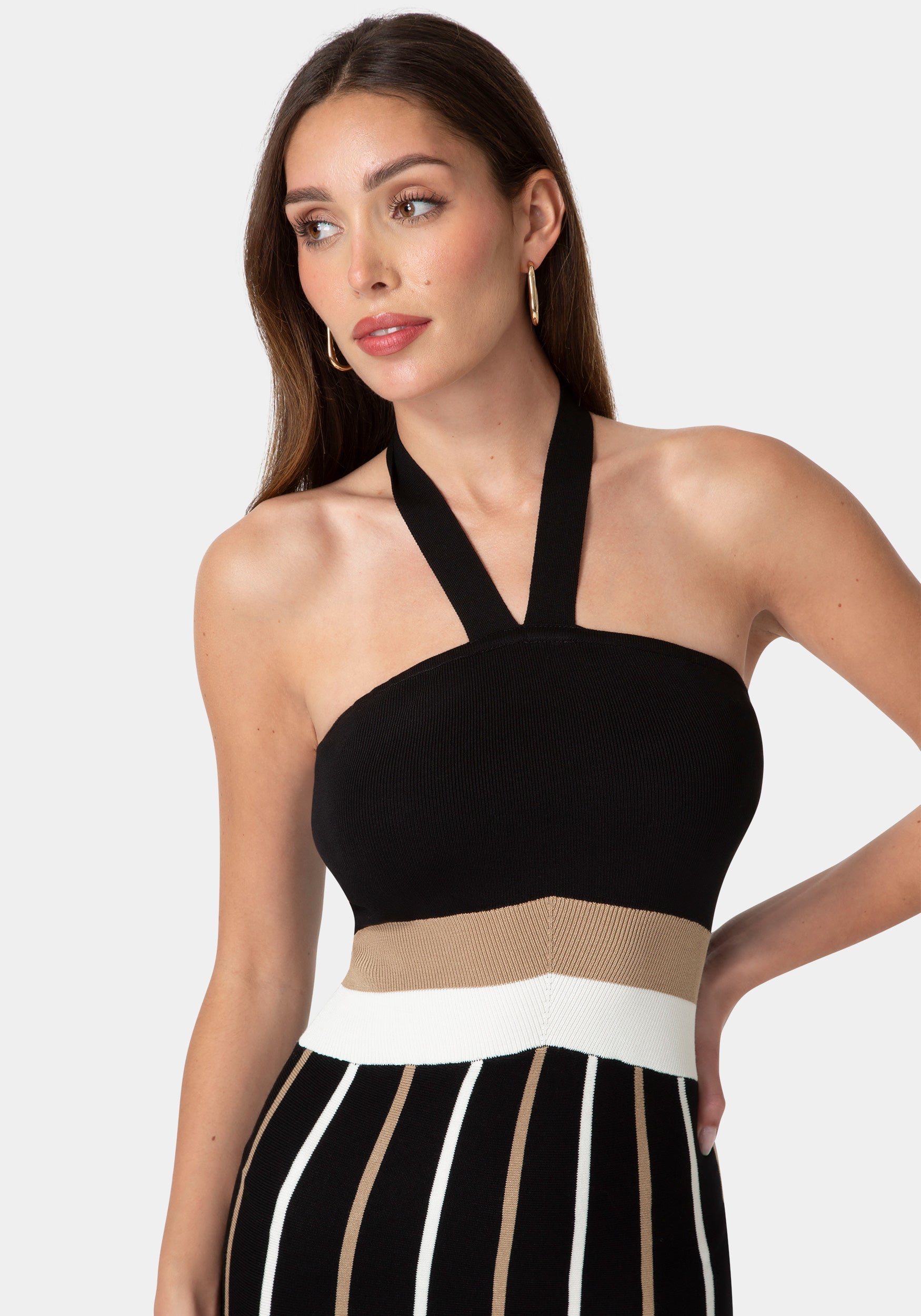 BEBE2172_Black_Multi_4_e5b5b3b6-caca-4bf3-acd0-f8c9a1ff49d1.jpg