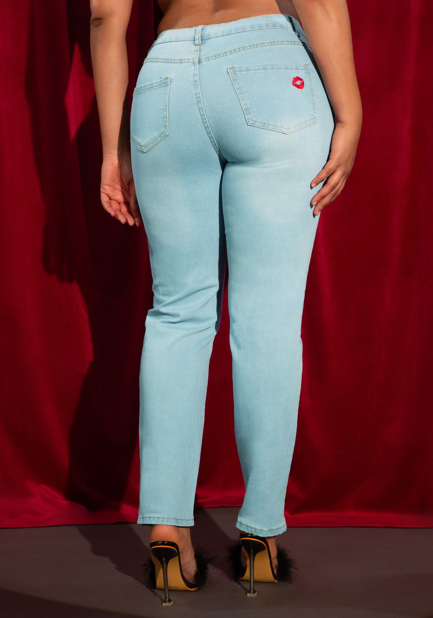 bix-85_light-blue_9_31089778-a3d6-41e0-8167-b89a93bfce94.jpg